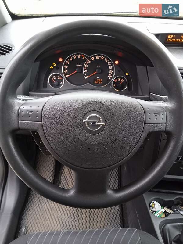 Микровэн Opel Meriva 2006 в Корсуне-Шевченковском фото 11 Микровэн Opel Meriva 2006 в Корсуне-Шевченковском