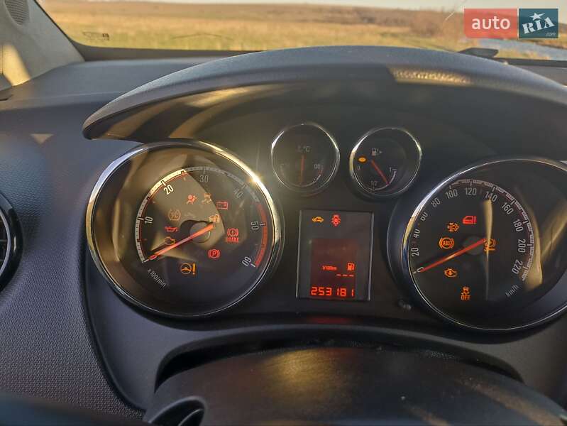 Мікровен Opel Meriva 2012 в Миколаєві