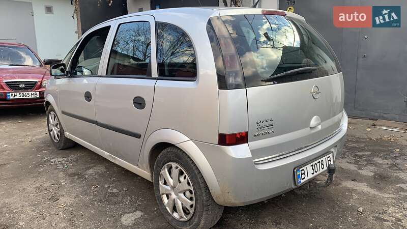 Мікровен Opel Meriva 2010 в Полтаві