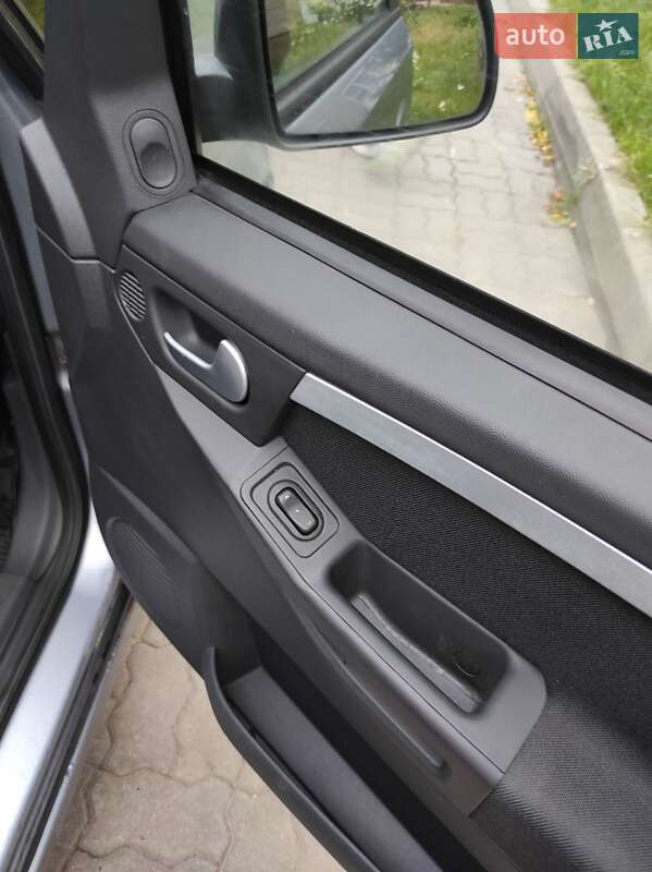 Мікровен Opel Meriva 2005 в Нововолинську