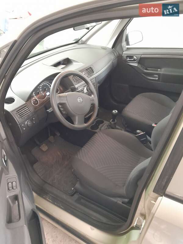 Микровэн Opel Meriva 2006 в Вишневом