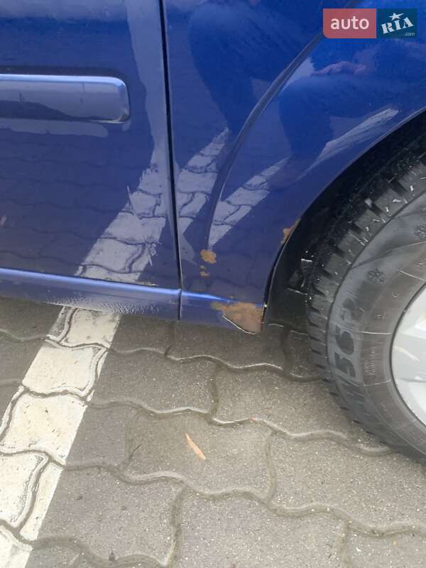 Мікровен Opel Meriva 2004 в Чернівцях