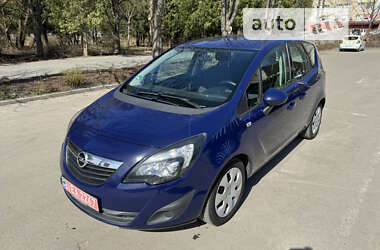 Микровэн Opel Meriva 2011 в Луцке