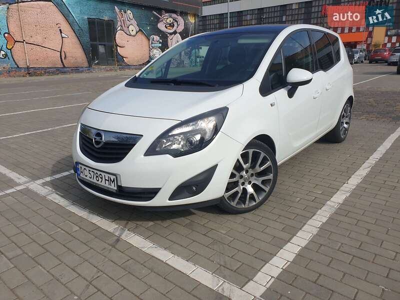 Микровэн Opel Meriva 2011 в Луцке