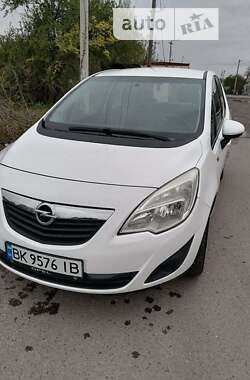 Мікровен Opel Meriva 2013 в Дубні