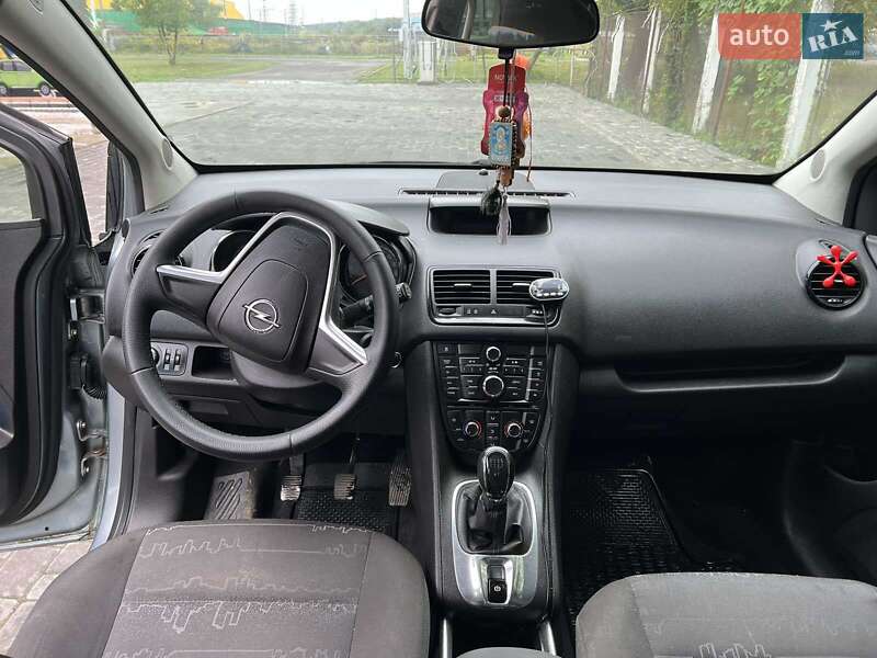 Opel Meriva 2010