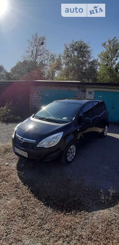 Микровэн Opel Meriva 2010 в Харькове