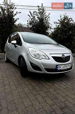 Микровэн Opel Meriva 2013 в Городке