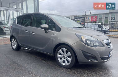 Микровэн Opel Meriva 2011 в Харькове