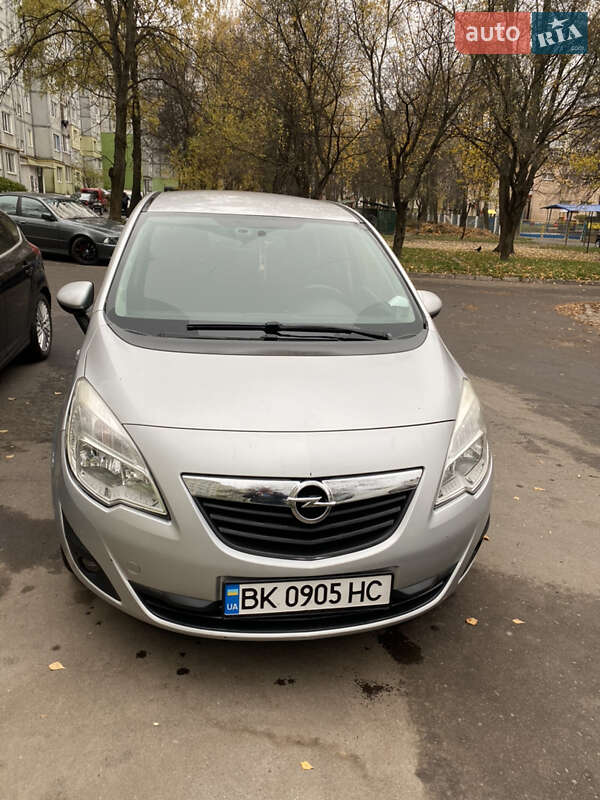 Микровэн Opel Meriva 2011 в Ровно