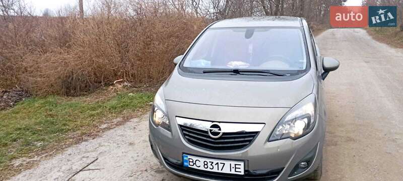 Микровэн Opel Meriva 2011 в Яворове