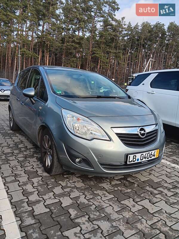 Мікровен Opel Meriva 2012 в Стрию