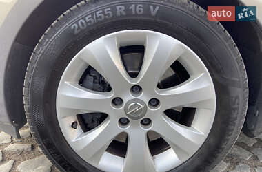 Мікровен Opel Meriva 2014 в 