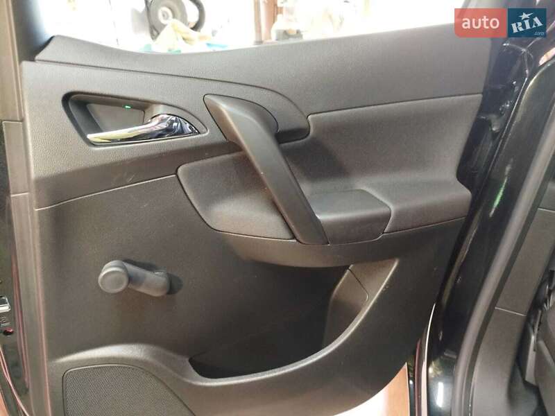 Мікровен Opel Meriva 2015 в Монастирищеві