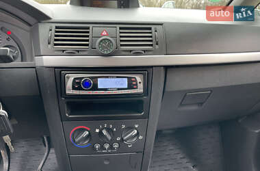 Микровэн Opel Meriva 2004 в 