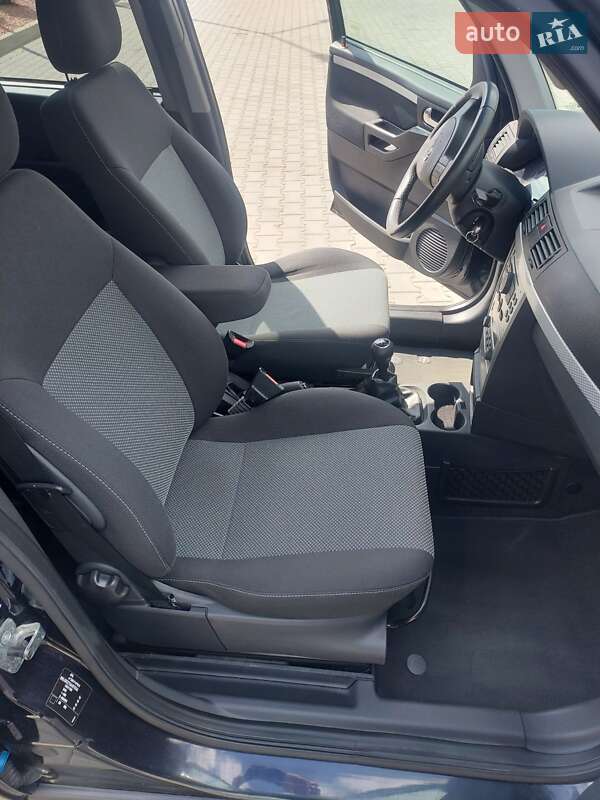 Микровэн Opel Meriva 2010 в Луцке