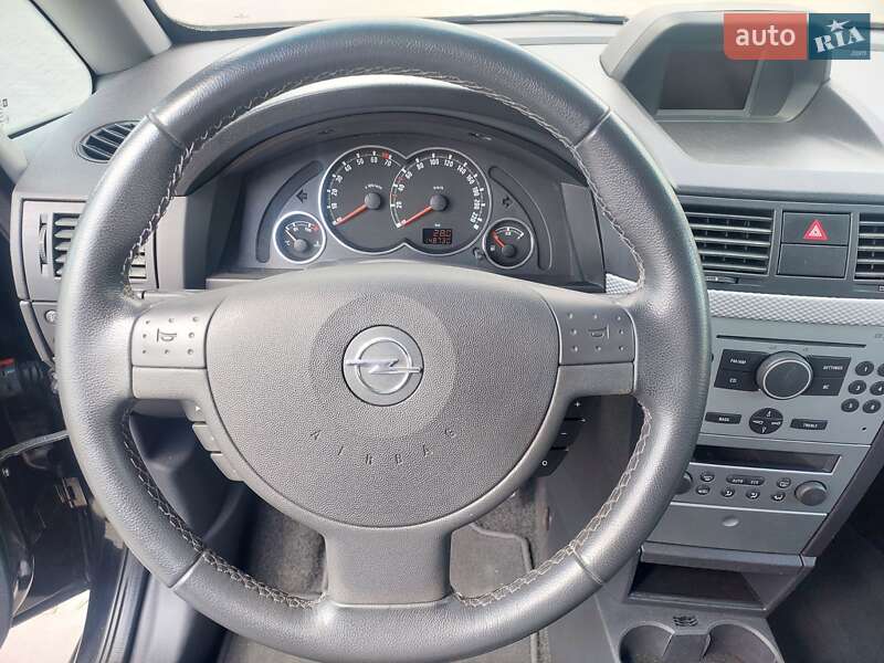 Микровэн Opel Meriva 2010 в Луцке