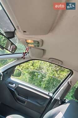 Мікровен Opel Meriva 2004 в 