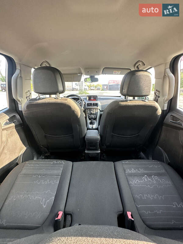 Микровэн Opel Meriva 2014 в Белогородке