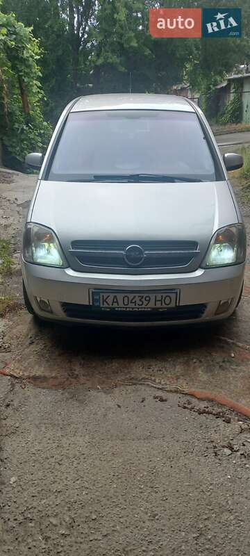 Микровэн Opel Meriva 2004 в Киеве