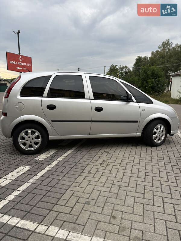 Мікровен Opel Meriva 2010 в Стрию