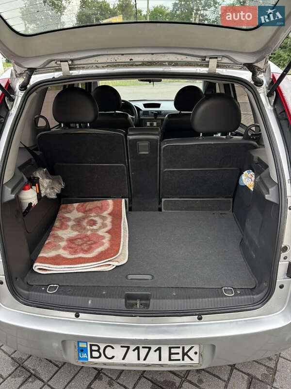 Мікровен Opel Meriva 2010 в Стрию