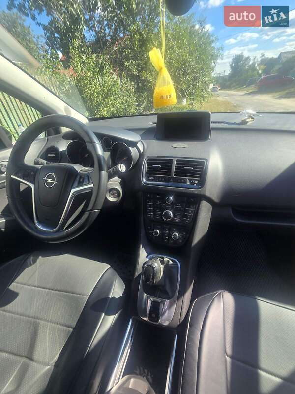 Микровэн Opel Meriva 2015 в Гостомеле