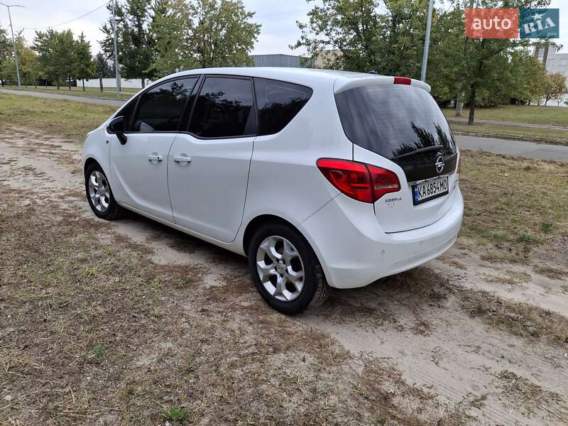 Микровэн Opel Meriva 2011 в Киеве