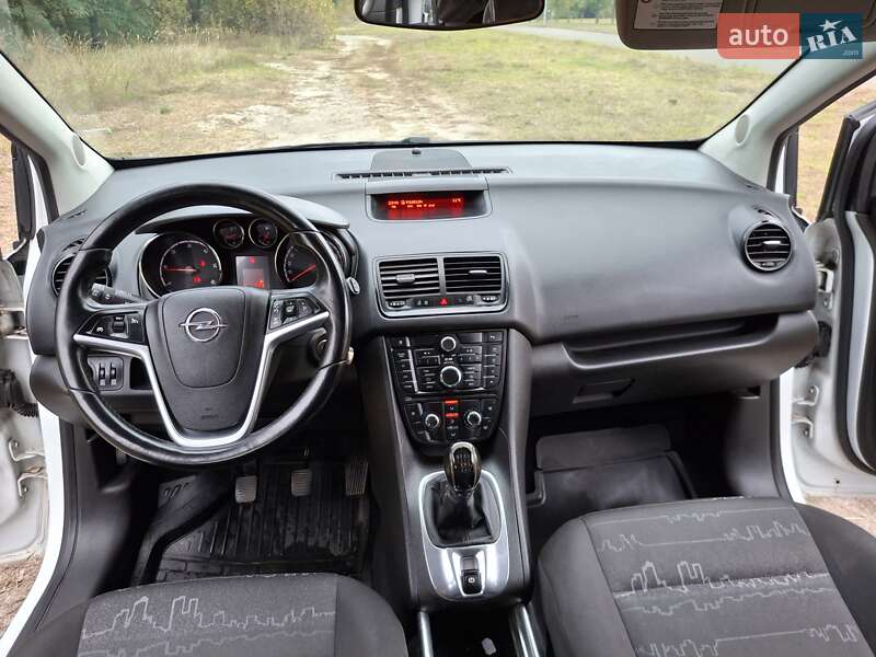 Микровэн Opel Meriva 2011 в Киеве