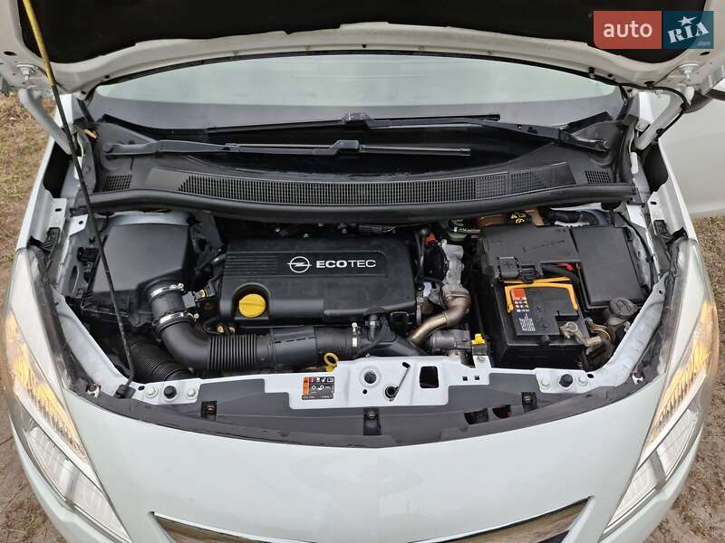 Микровэн Opel Meriva 2011 в Киеве