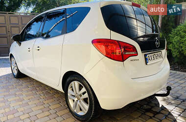 Микровэн Opel Meriva 2013 в 