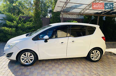 Микровэн Opel Meriva 2013 в 