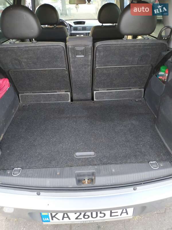 Мікровен Opel Meriva 2006 в Сваляві