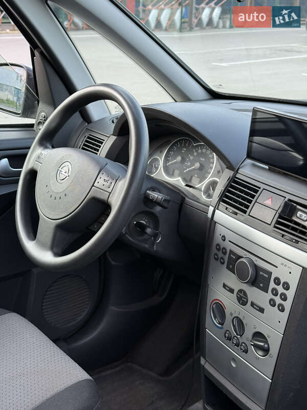 Микровэн Opel Meriva 2005 в Староконстантинове