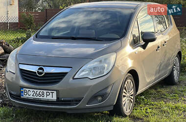 Мікровен Opel Meriva 2011 в Стрию