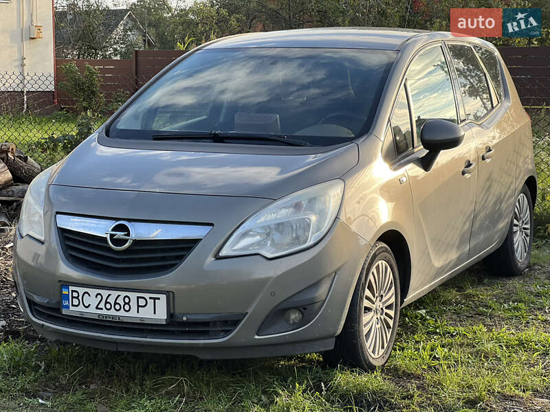 Opel Meriva 2011