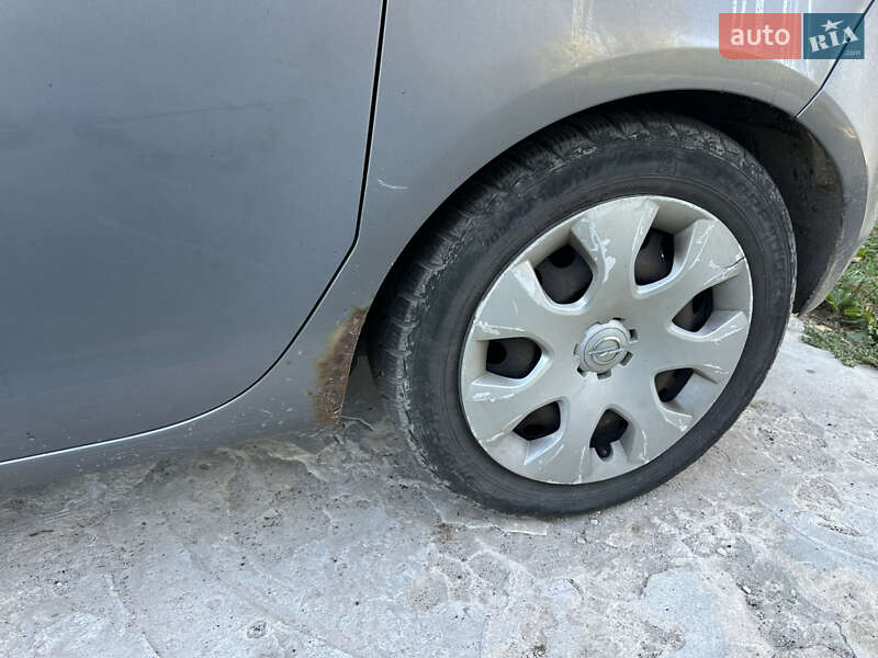 Микровэн Opel Meriva 2011 в Чернигове