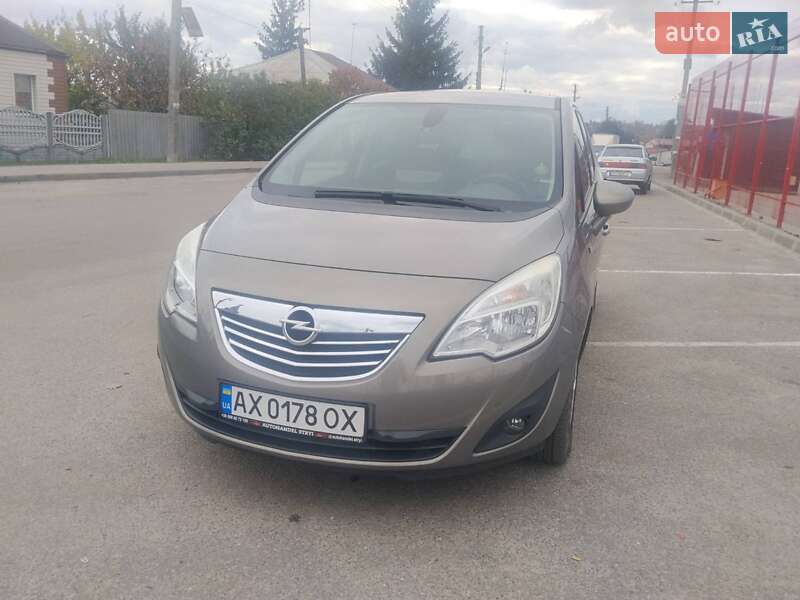 Opel Meriva 2011