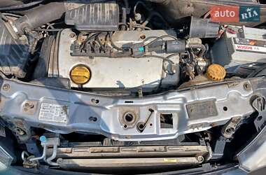 Микровэн Opel Meriva 2005 в  фото 9 Микровэн Opel Meriva 2005 в