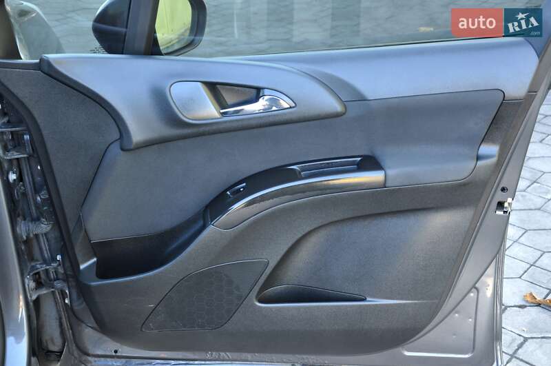 Микровэн Opel Meriva 2011 в Львове фото 25 Микровэн Opel Meriva 2011 в Львове