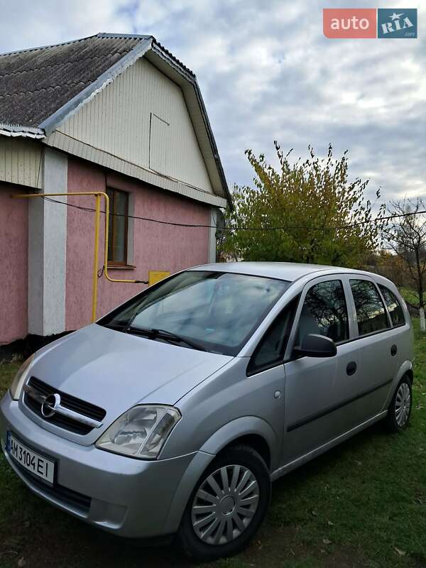 Микровэн Opel Meriva 2005 в Коростене
