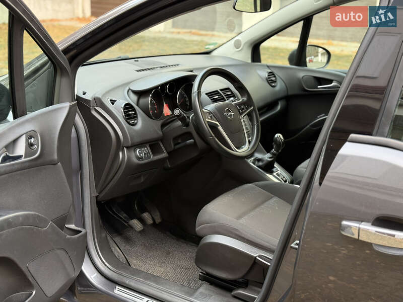 Микровэн Opel Meriva 2010 в Киеве
