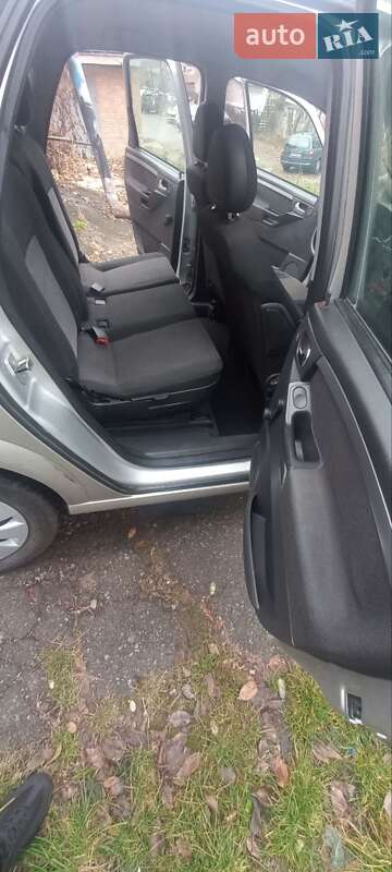 Микровэн Opel Meriva 2004 в Киеве