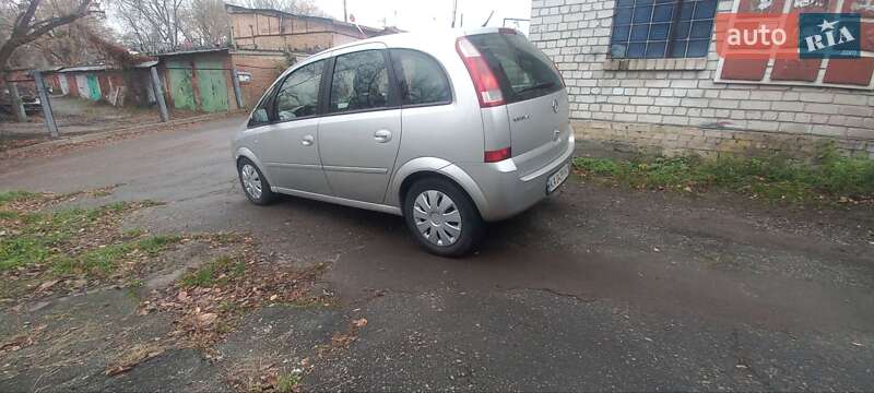 Микровэн Opel Meriva 2004 в Киеве