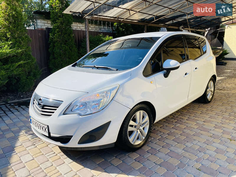 Микровэн Opel Meriva 2013 в Харькове