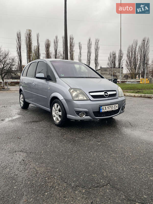 Микровэн Opel Meriva 2006 в Киеве