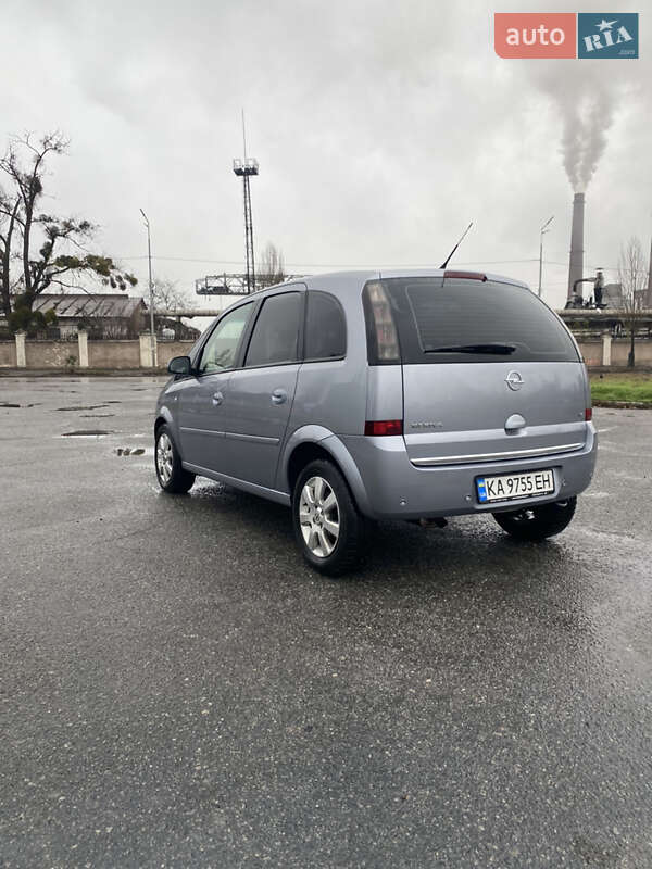 Микровэн Opel Meriva 2006 в Киеве