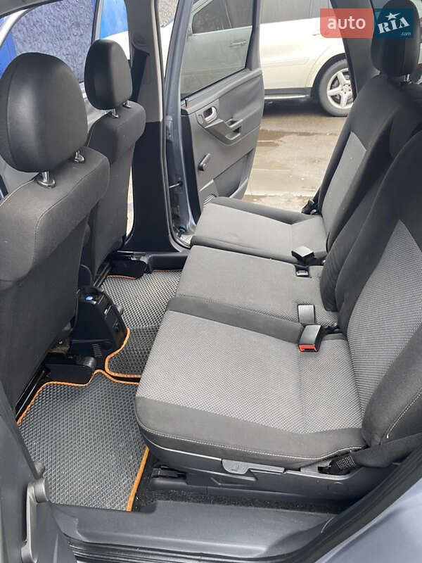 Микровэн Opel Meriva 2006 в Киеве