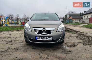 Микровэн Opel Meriva 2011 в Харькове