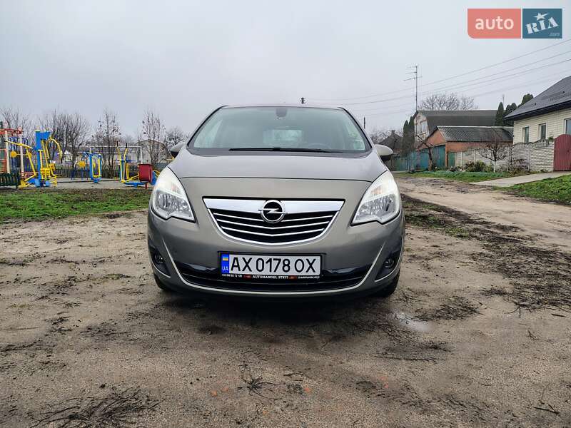 Opel Meriva 2011
